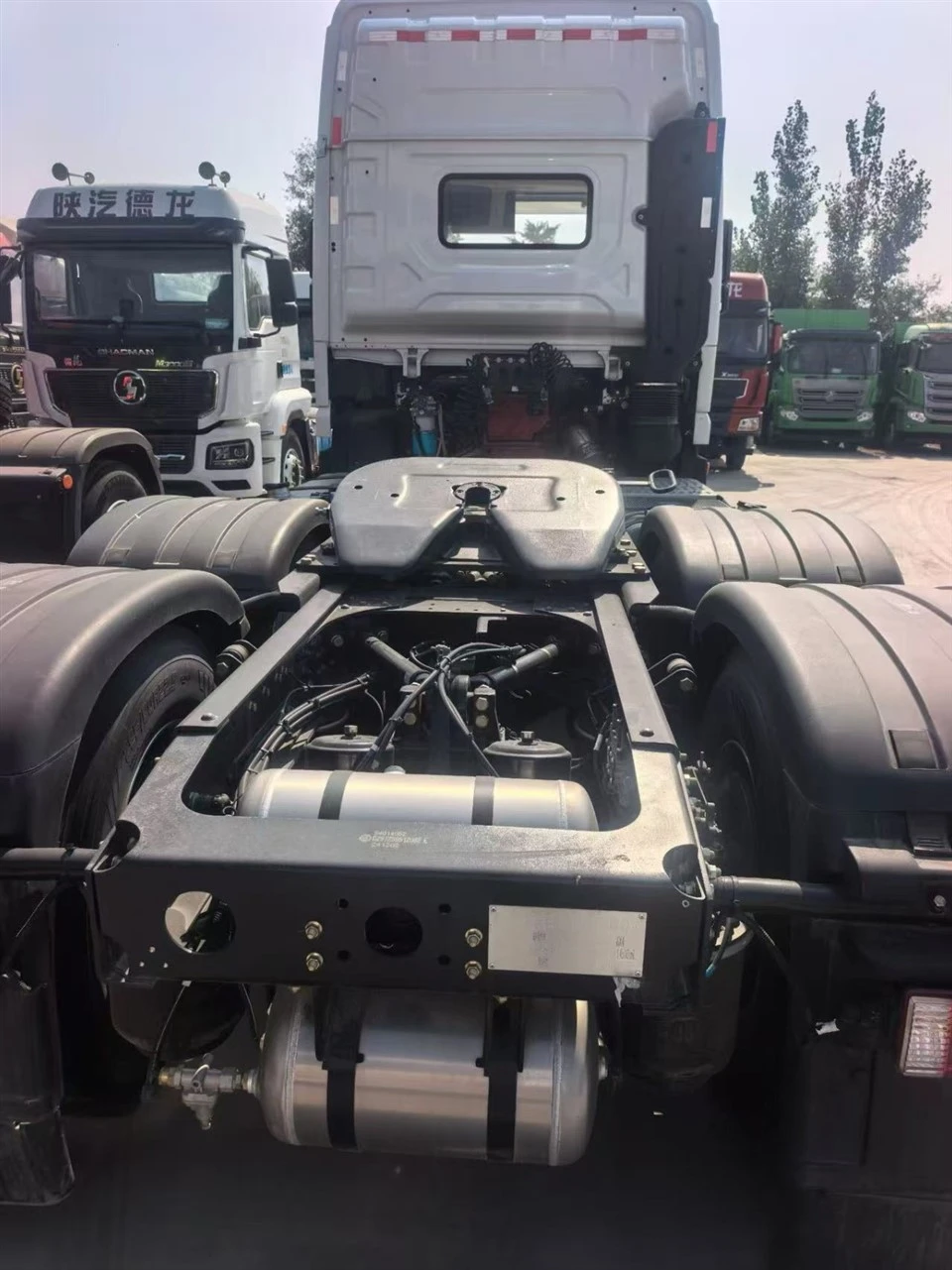 2024 Inventory New Shacman Tractor, 560 Horsepower factory