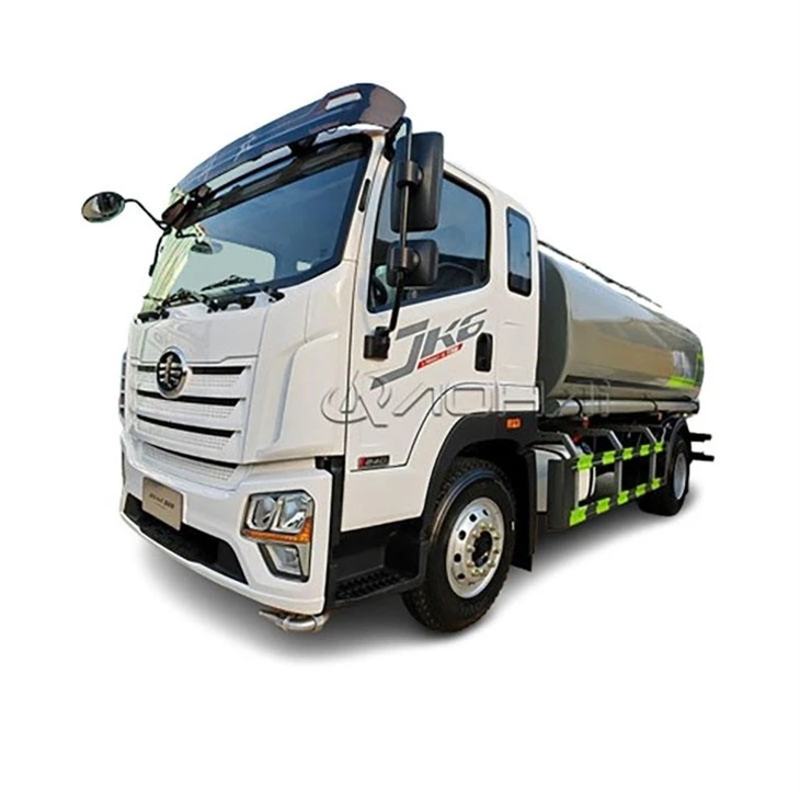 8000 Liter Fuel Tanker Truck