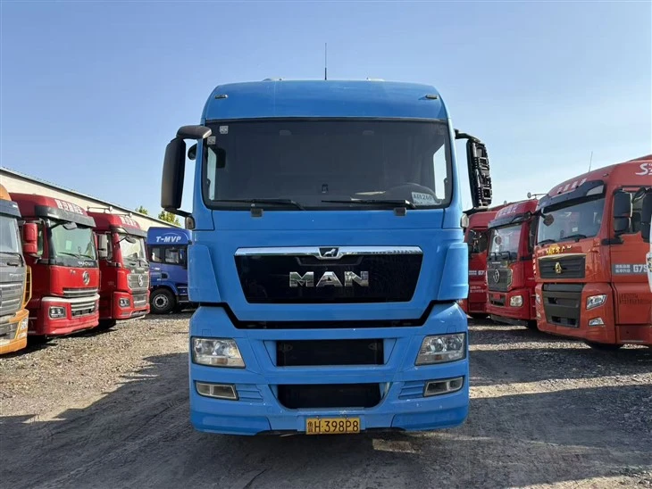 German MAN TGX6X2R Tractor