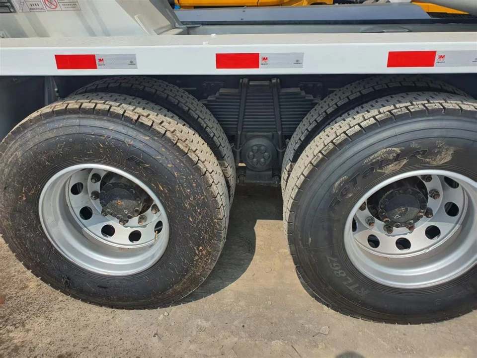 Heavy‑duty Mixer Truck high quality