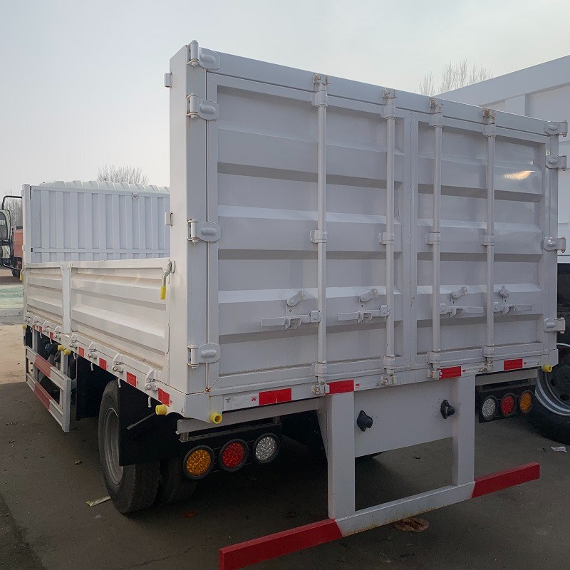 HOWO 4 * 2 Flower Railing Truck suppliers