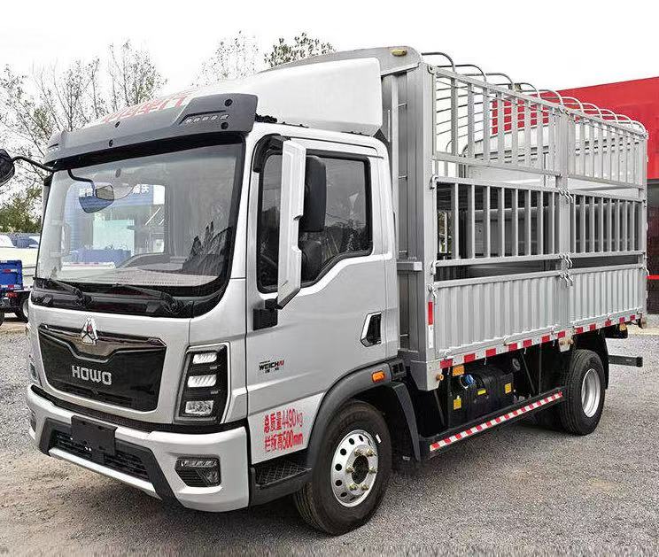 HOWO Fence Cargo Truck