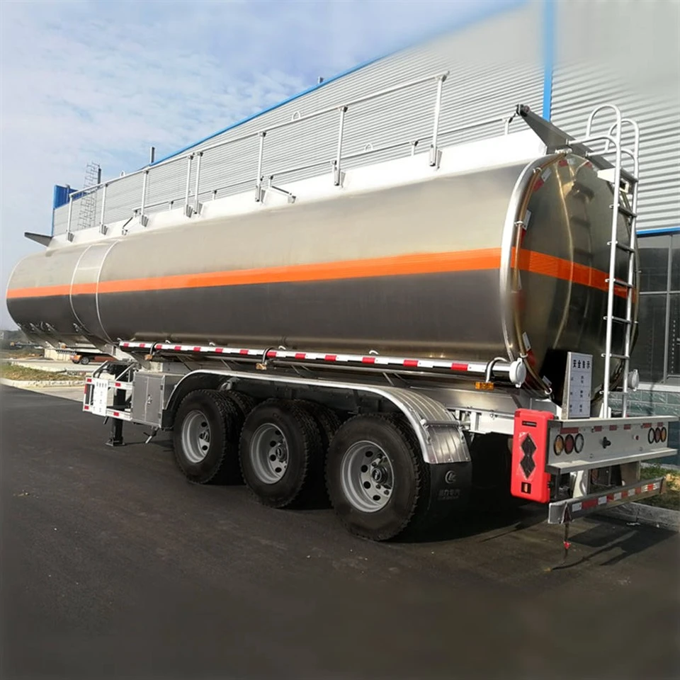 Large Capacity 3 Axis Oil Tank Semi Trailer