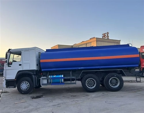 SINOTRUK HOWO Fuel Tanker Trucks