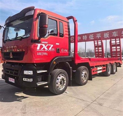 Export SINOTRUK Howo 8×4 Heavy Flatbed Transport Truck For Excavator Transit