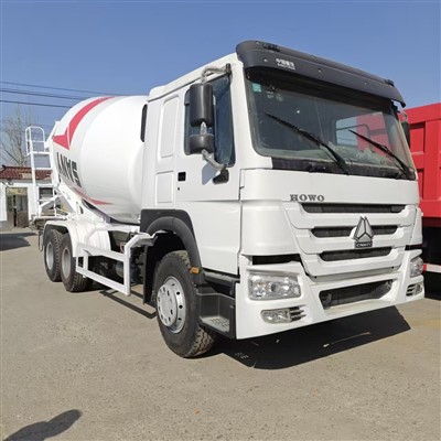 SINOTRUK HOWO Concrete Mixer Truck