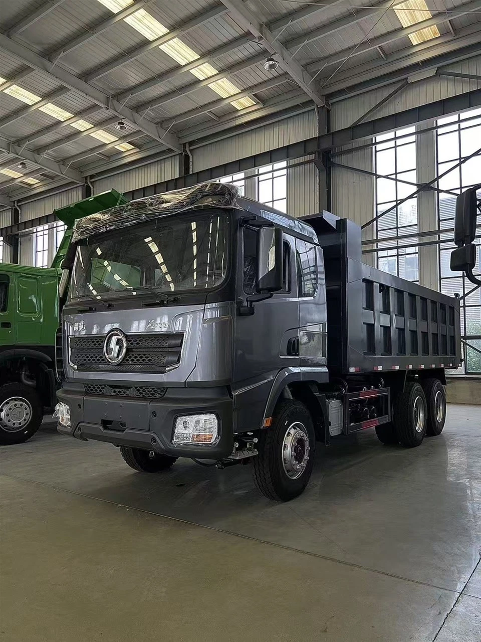 X3000 Tipper Truck